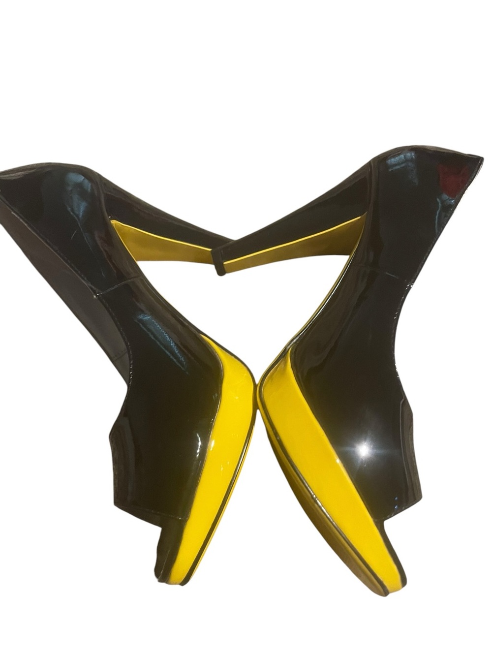 Fan Feet size 5.5 Black and Yellow Patent High Heel Pumps - Women's Dress Shoes